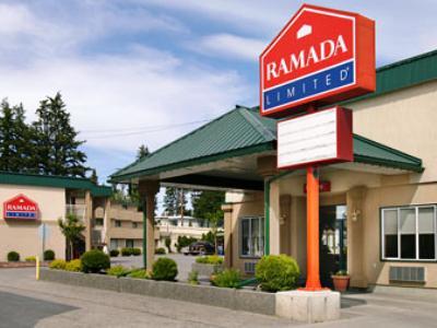 Hotel Ramada By Wyndham Quesnel Exterior foto
